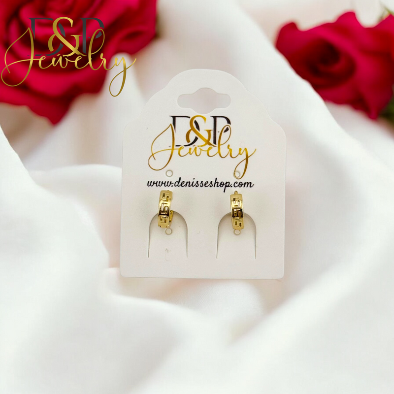 14K TINY HOOP EARRING HP642