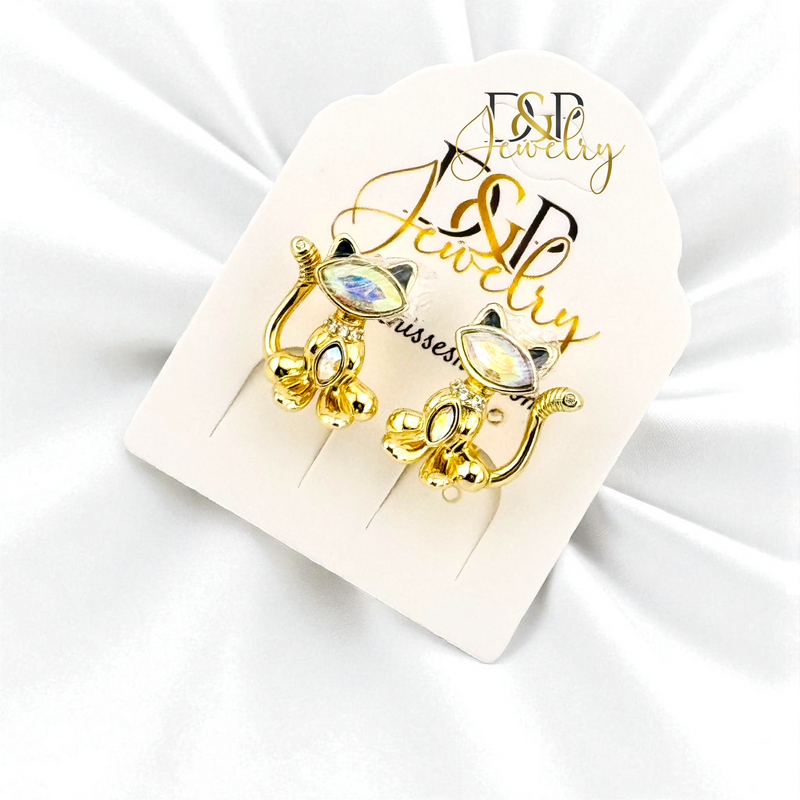 14K CAT HUGGIE EARRING E1043