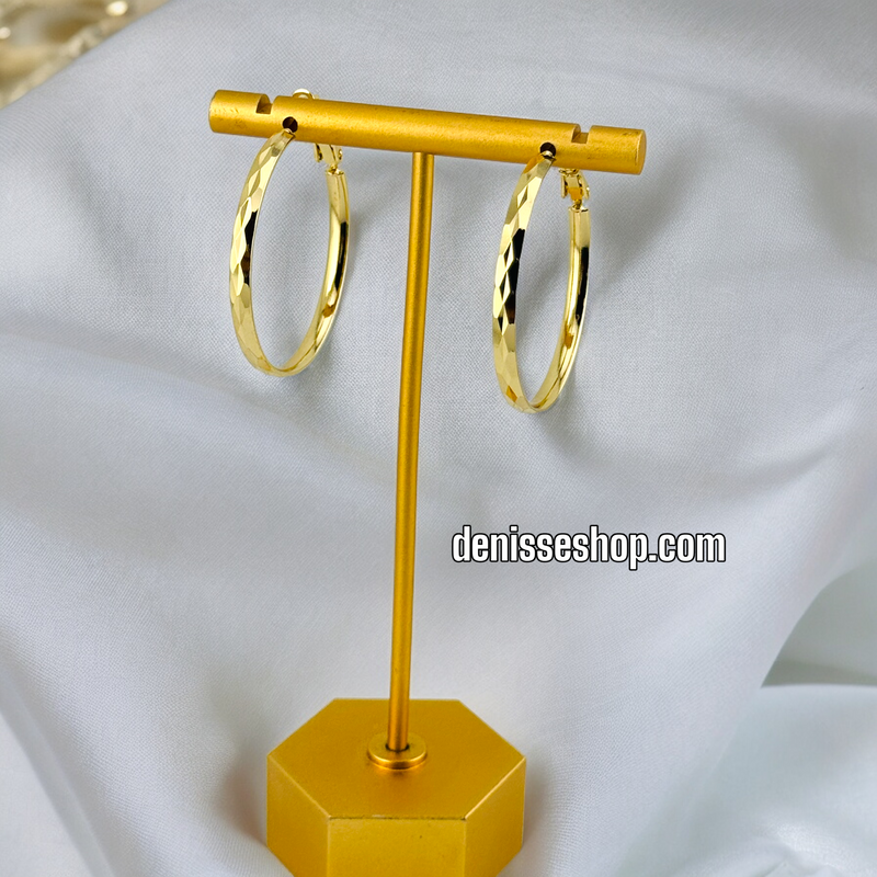 18K SIMPLE GOLD HOOPS HP433
