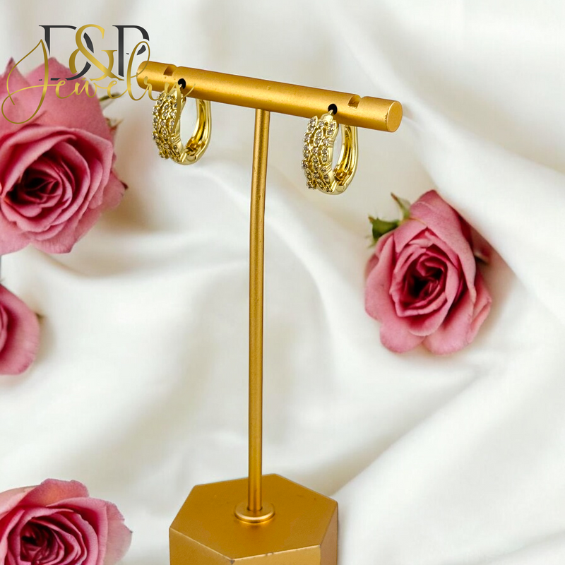 14K WHITE STONE HOOP EARRING HP646