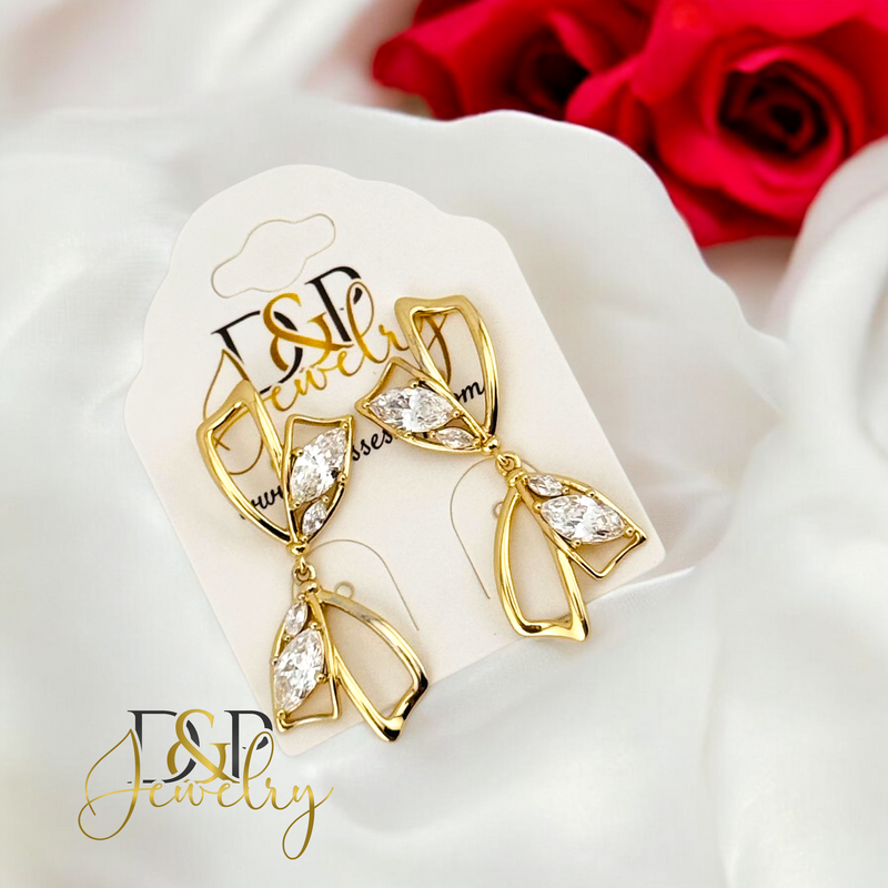 14K LONG BOW STUD EARRING E851