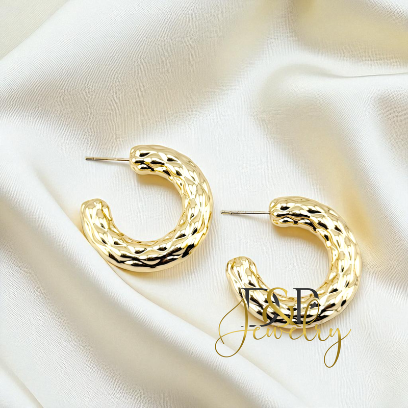 14K GOLD HALF HOOP HP732