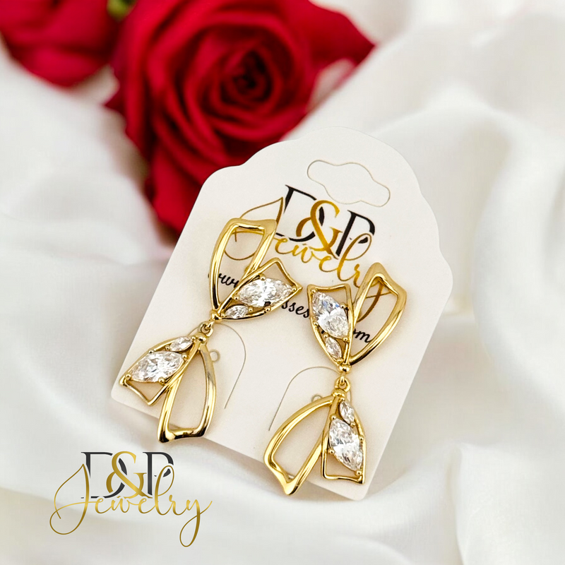 14K LONG BOW STUD EARRING E851