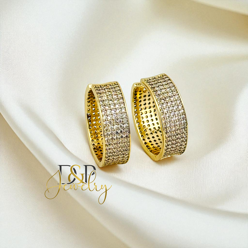 14K FANCY BLING HUGGIE EARRING HP852