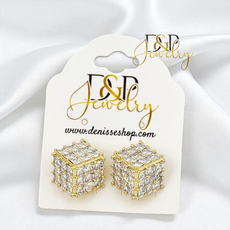 14K HALF WHITE STONE CUBE EARRING E901