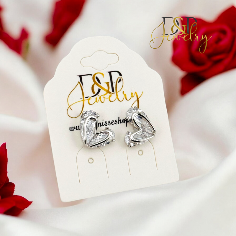 SILVER HEART WHITE STONE EARRING E875