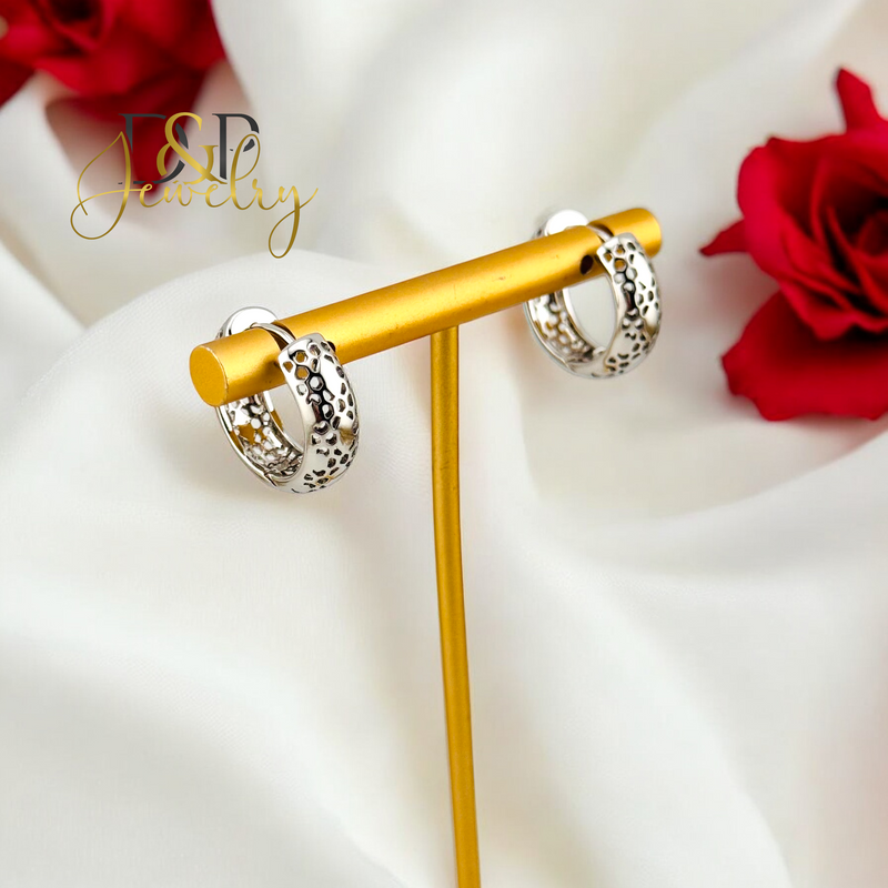 SILVER FANCY DESIGN HOOP EARRING HP671
