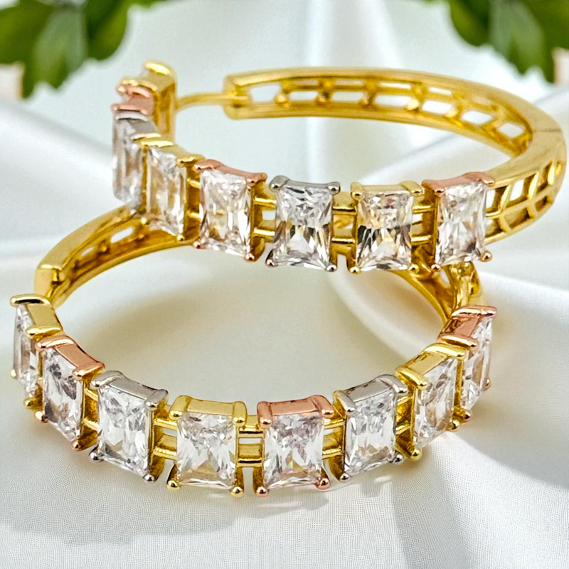 14K TRICOLOR WHITE STONE LONG  HOOP EARRING HP750