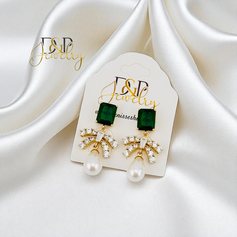 14K GOLD/PEAR/STONE 3 VARIANTS STUD EARRING E1026