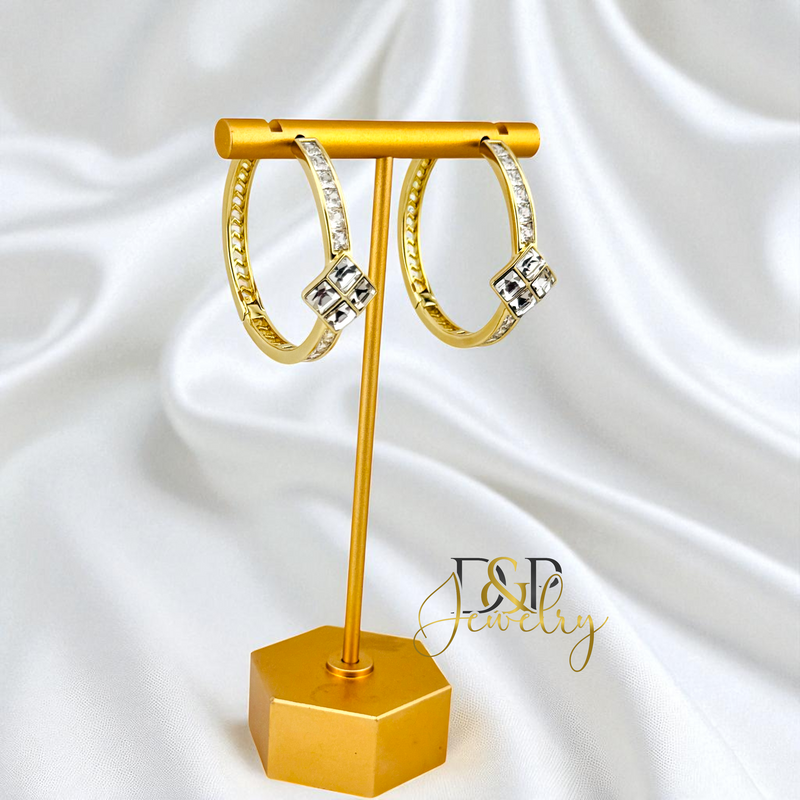 14K GOLD/LONG SIZE WHITE STONE DESIGN HOOP EARRING HP802