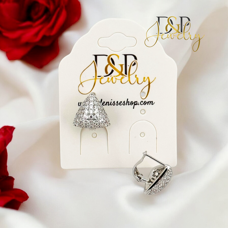 SILVER TRIANGLE  EARRING E862