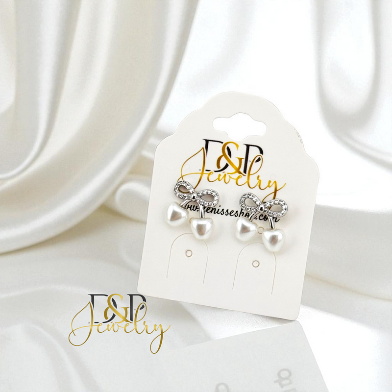 14K SILVER AND WHITE SMALL EARRING E900