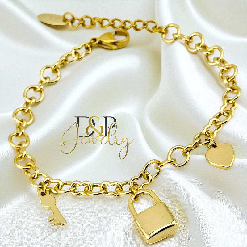 18K LOCK AND HEART CHARM BRACELET BR827
