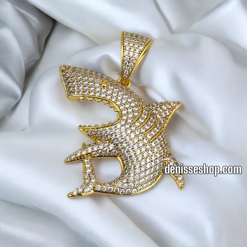 14K SHARK MEN PENDANT P658