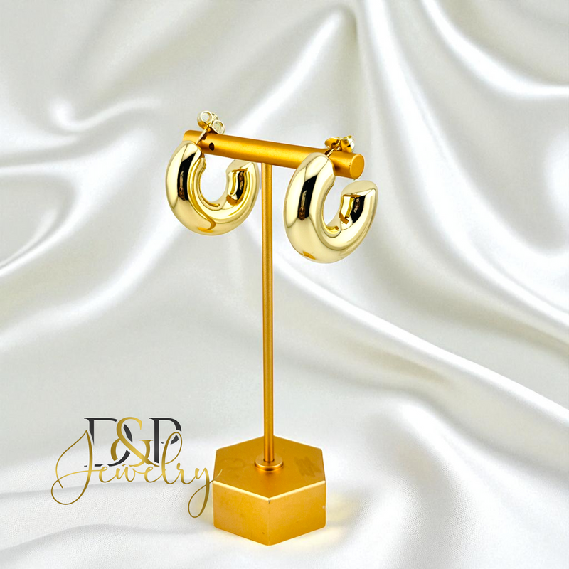 14K  CHUNKY DESIGN STUD EARRING E928