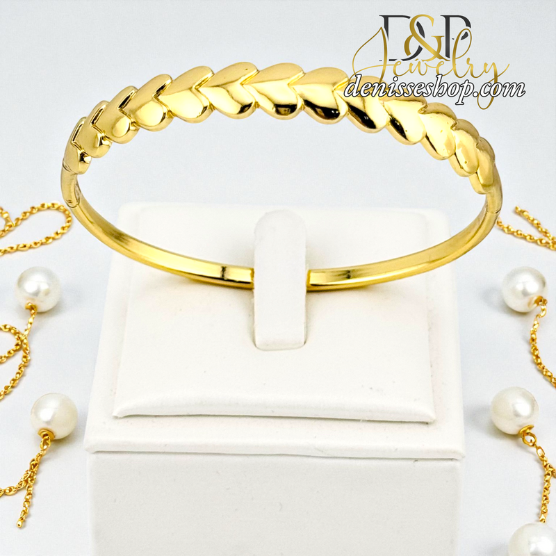 14KGOLD/HEARTS STRIP BRACELET BR876
