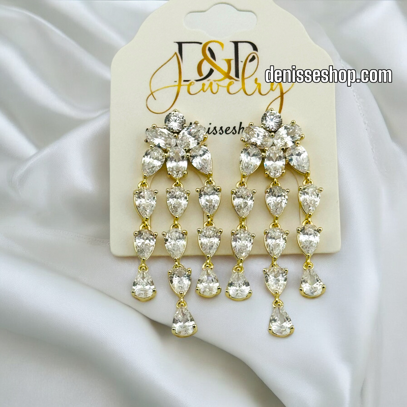 14K WHITE STONE EARRING E613