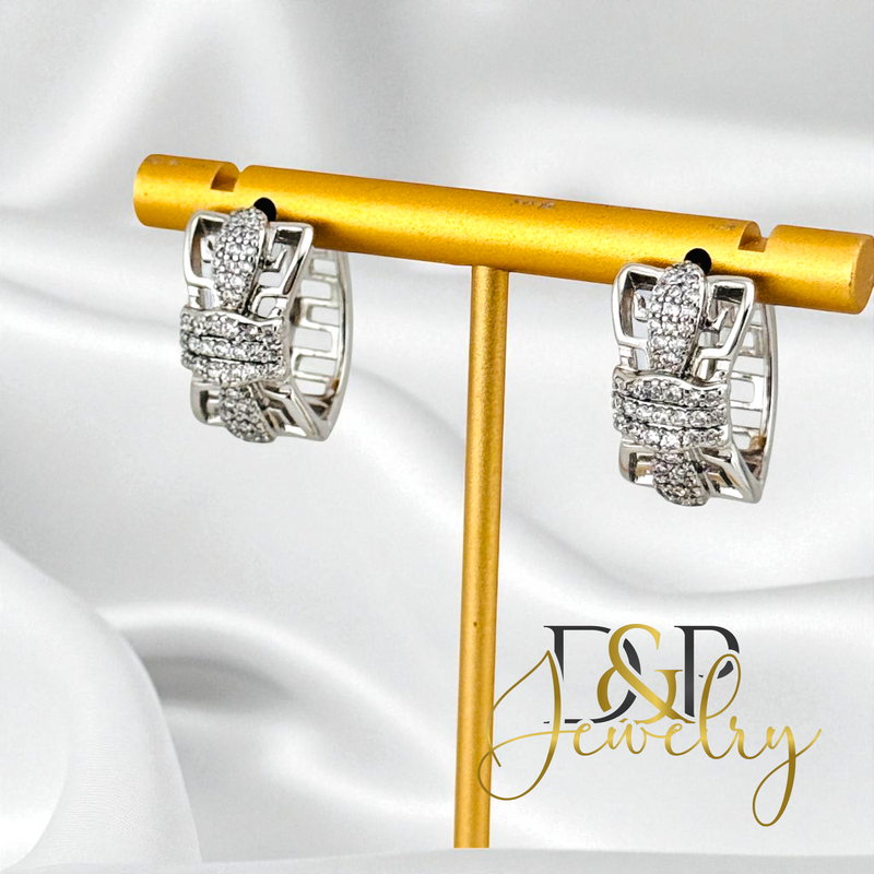 SILVER BOW DESIGN HOOP EARRING HP836