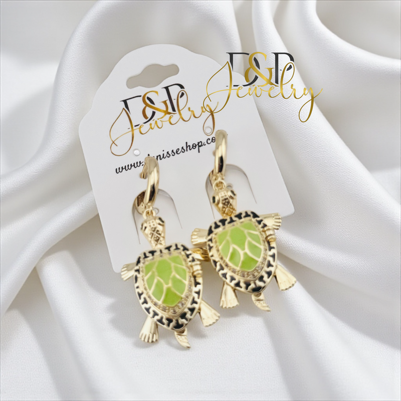 14K GREEN TURTLE HOOP EARRING HP864