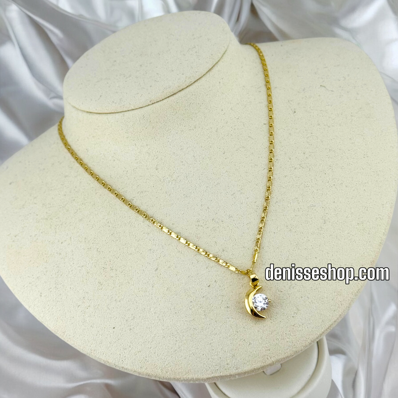 14K WOMEN / GIRL TINY MOON WITH STONE PENDANT P529