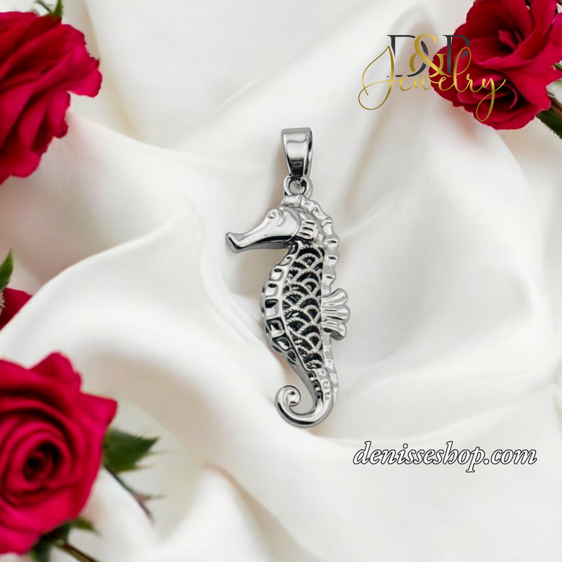 SILVER SEA HORSE PENDANT P714