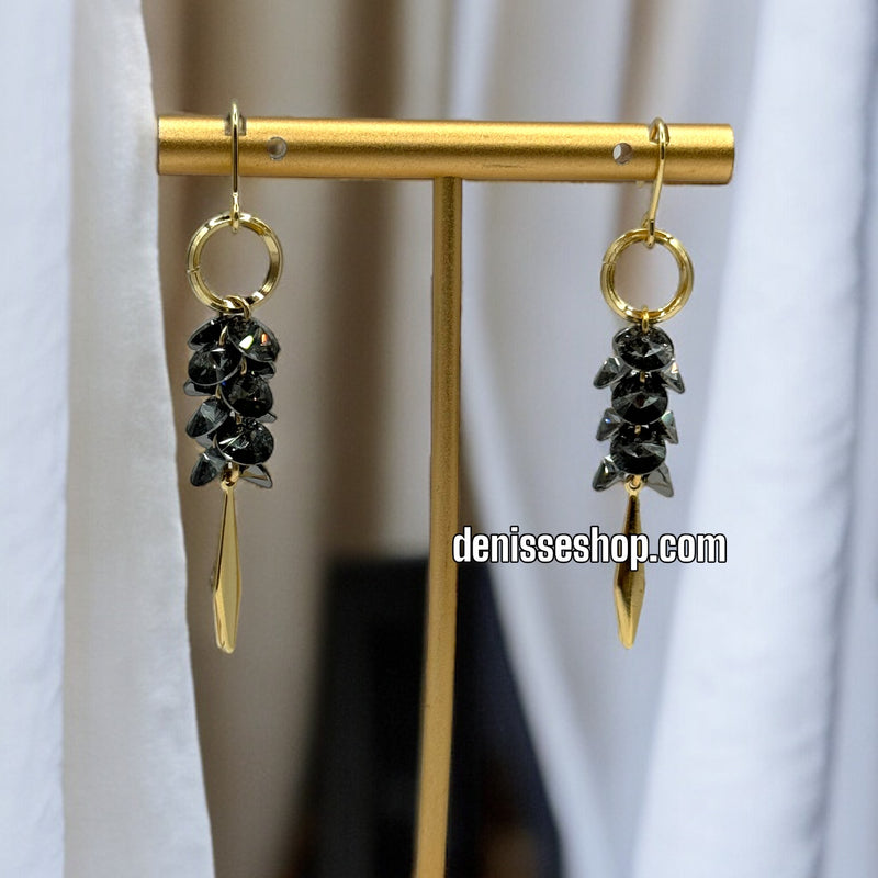 14K BLACK EARRINGS E425