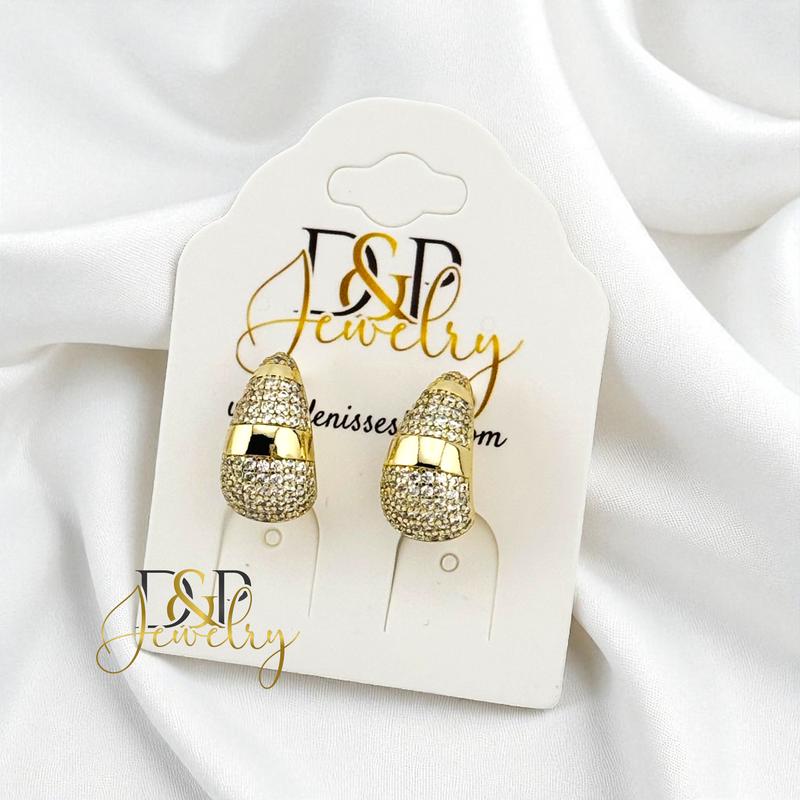 14K GOLD/ DROP SHAPE FANCY HUGGIE EARRING E994