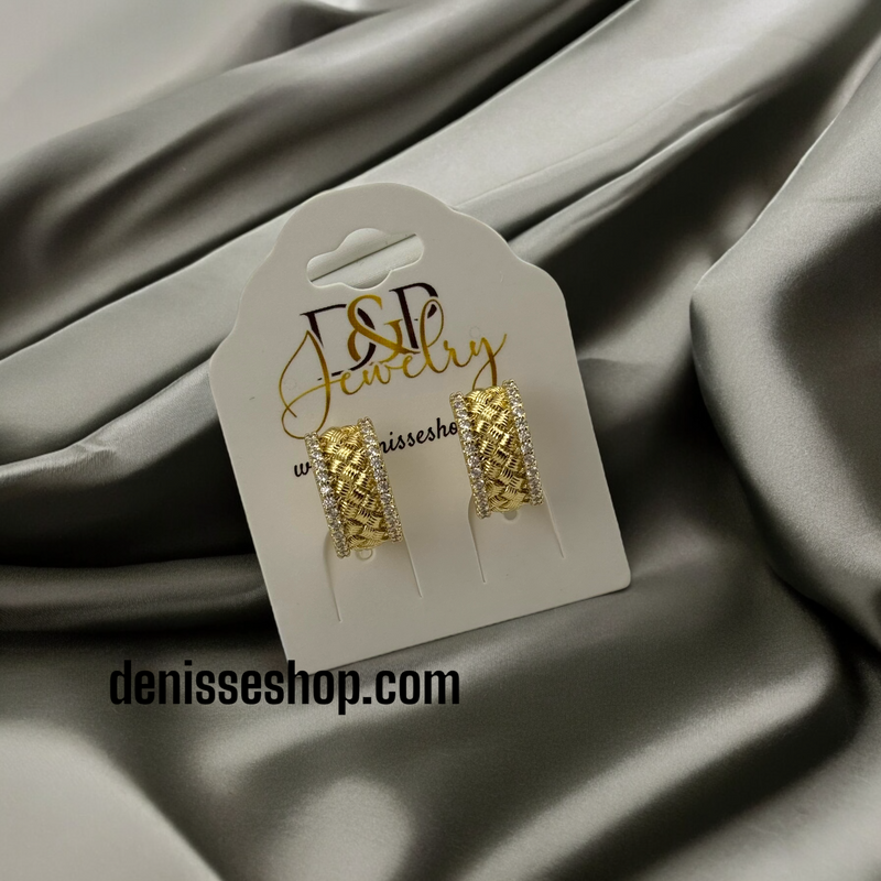 14K GOLD HOOPS HP379