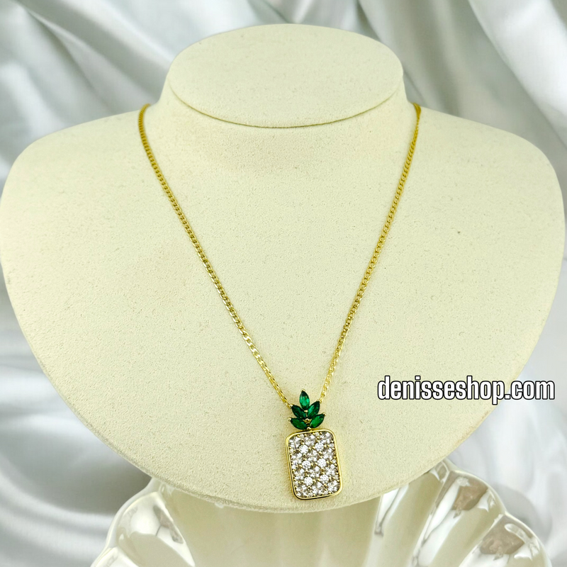 14K GOLD / WHITE/ GREEN STONE PINEAPPLE PENDANT P491