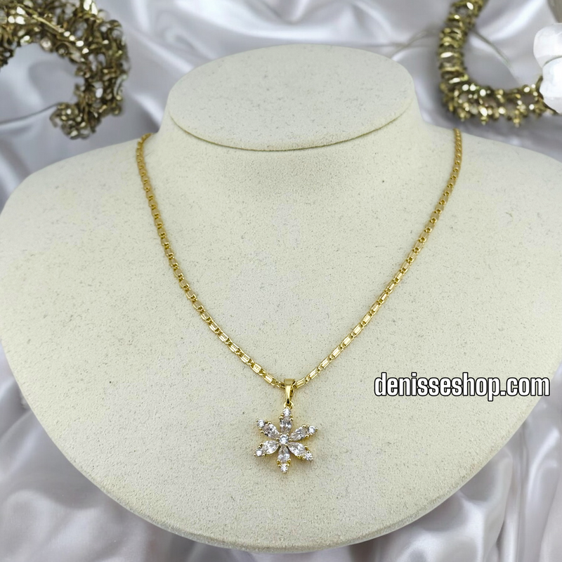 14K CUTE WHITE FLOWER PENDANT P513