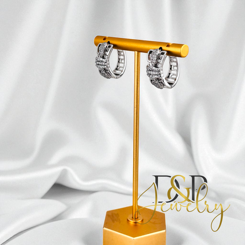 SILVER BOW DESIGN HOOP EARRING HP836