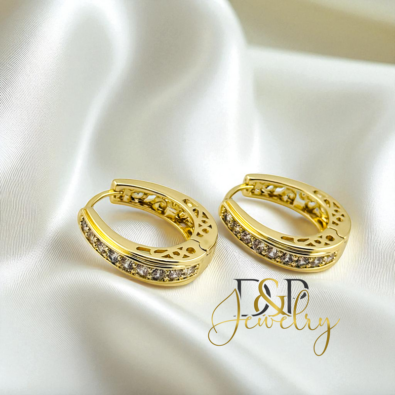 14K WITE STONES HOOP HP731