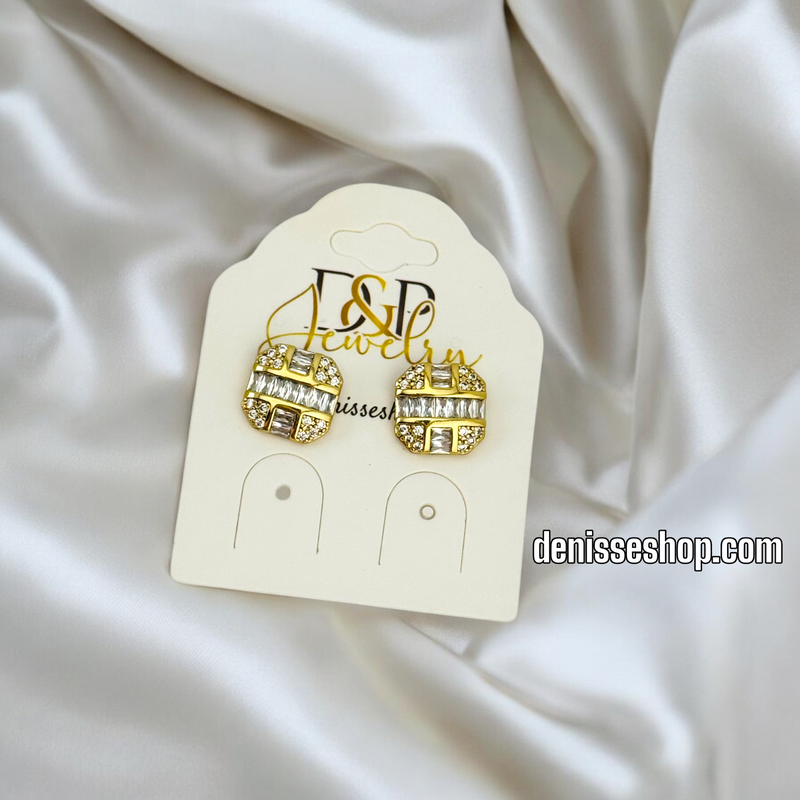 14K / SQUARE BUTTON STUD EARRING E753