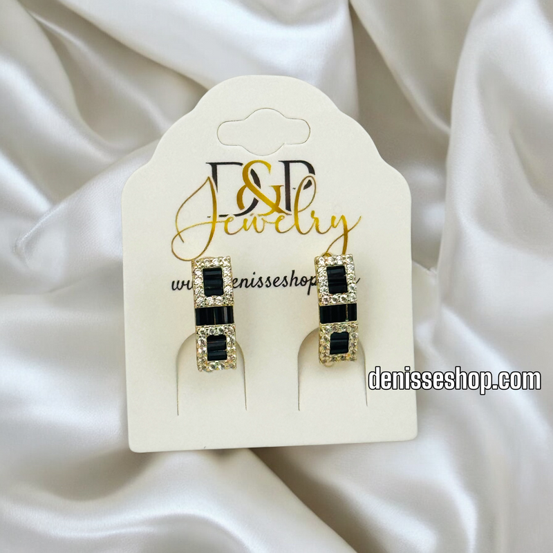 14K BLACK STONE HUGGIE EARRING E794