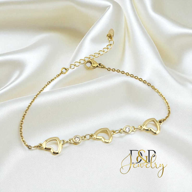 14K GOLD THREE HEARTS BRACELET BR811