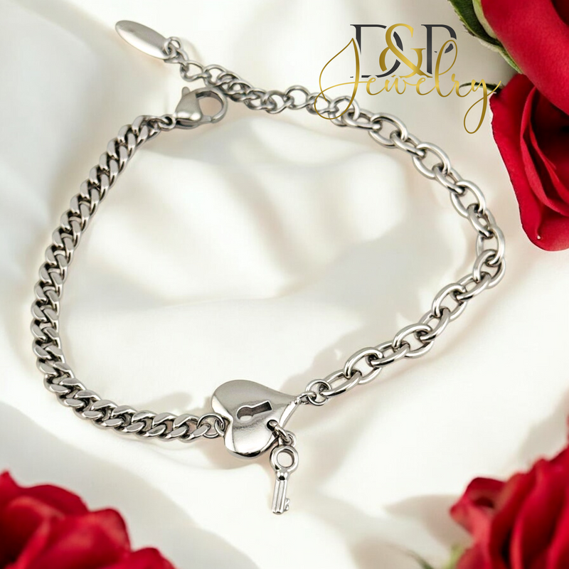 SILVER LOCK HEART BRACELET BR728