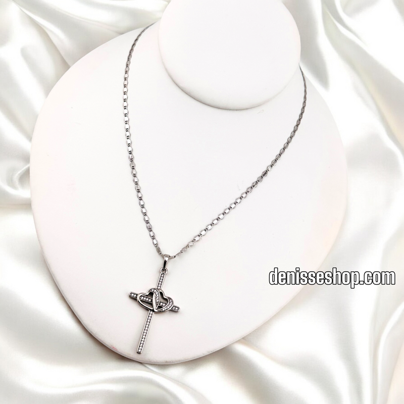 SILVER WOMAN HEART CROSS PENDANT P640