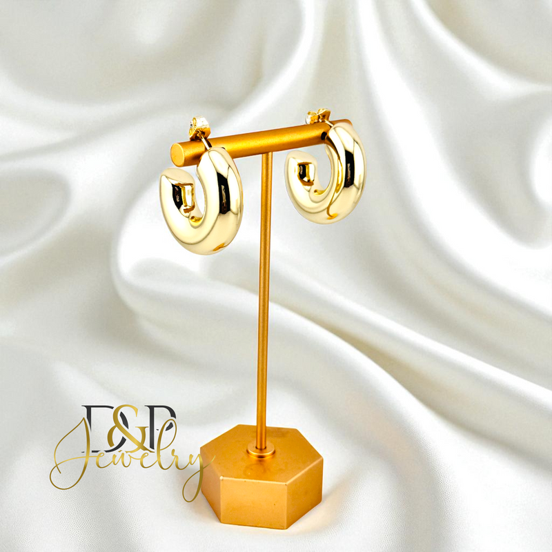 14K  CHUNKY DESIGN STUD EARRING E928