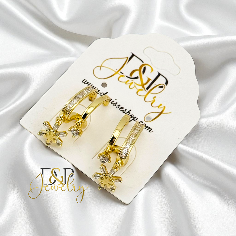 14K GOLD/ FANCY STUD EARRING E993