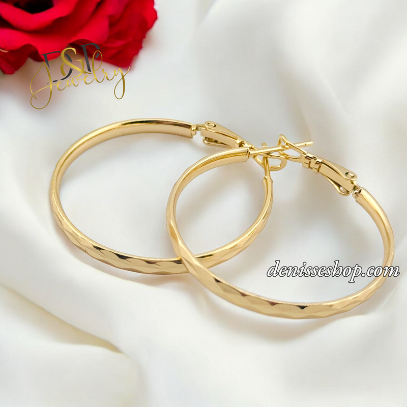 14K DIAMOND DESIGN GOLD HOOPS HP622