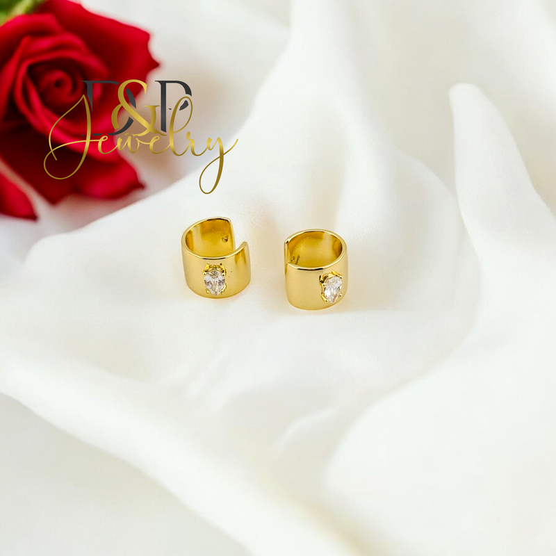 14K EAR CUFF  WHITE STONES EARRING E841