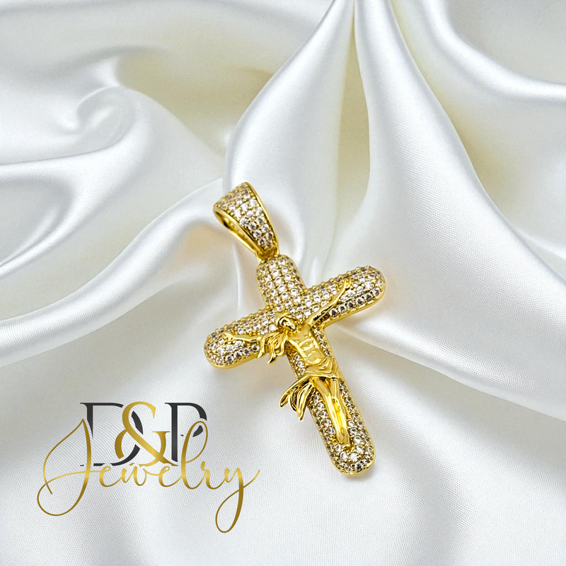 14K GOLD/THICK CROSS PENDANT P933