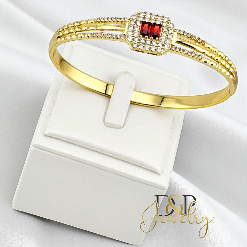 14 RED STONE BANGLE BR839