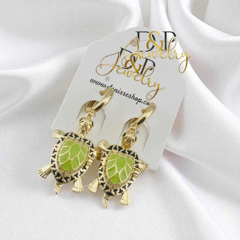 14K GREEN TURTLE HOOP EARRING HP864