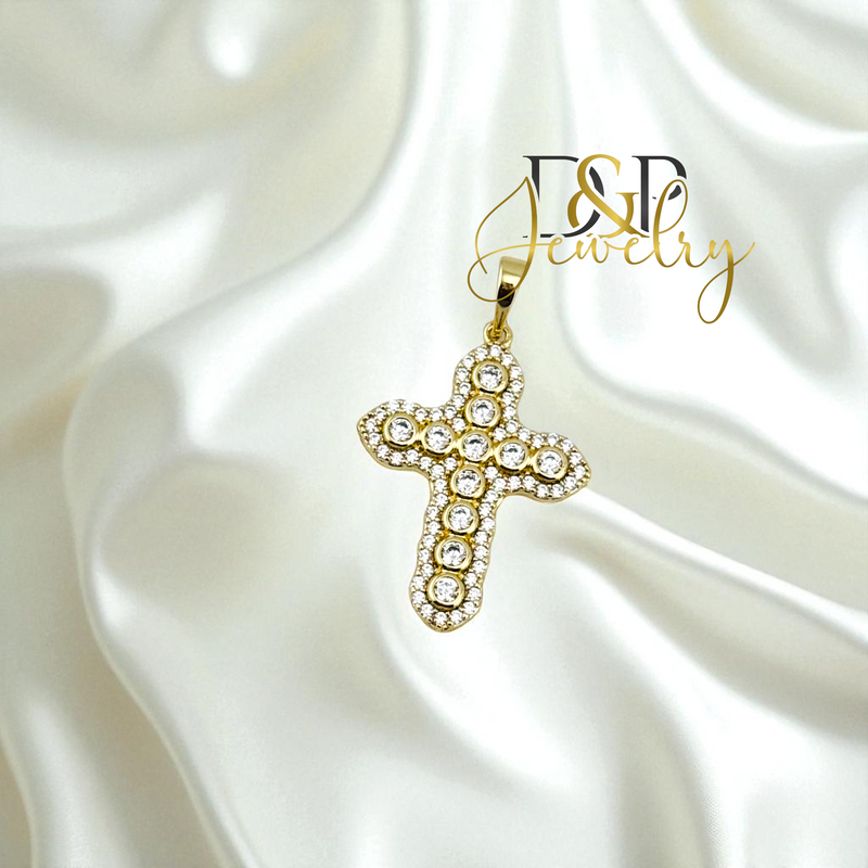 14K MEDIUM CROSS PENDANT P882