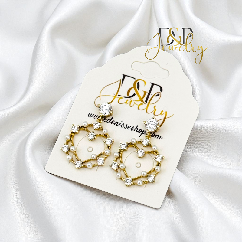 14K WHITE HEART EARRING E981