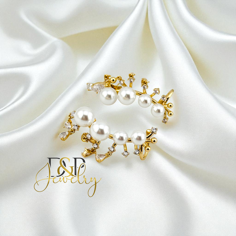 14K GOLD/ PEARL CUFF EARRINGS E989