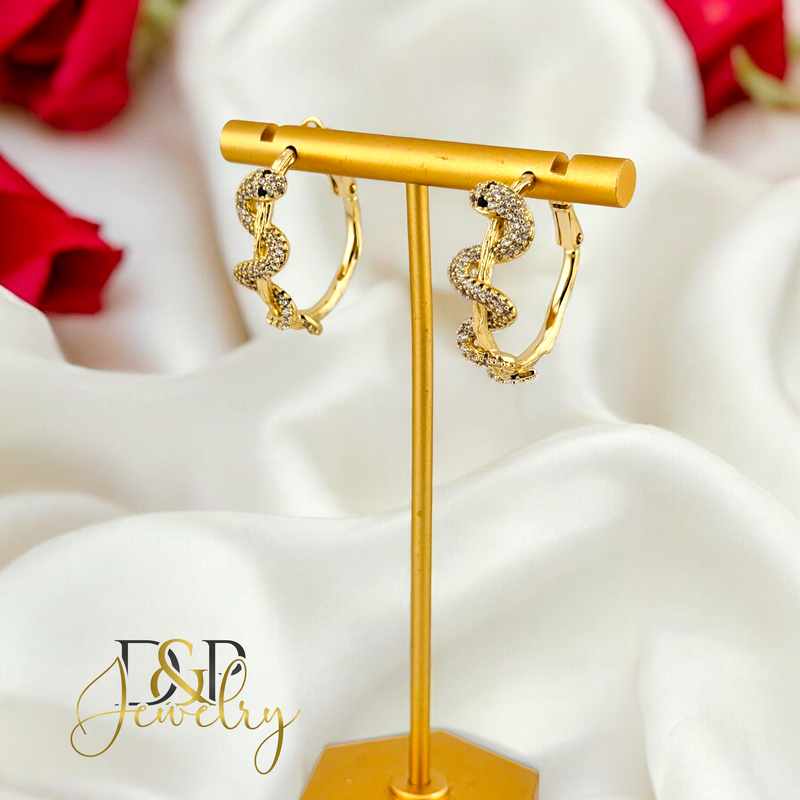 14K LONG SNAKE HOOP EARRING HP652