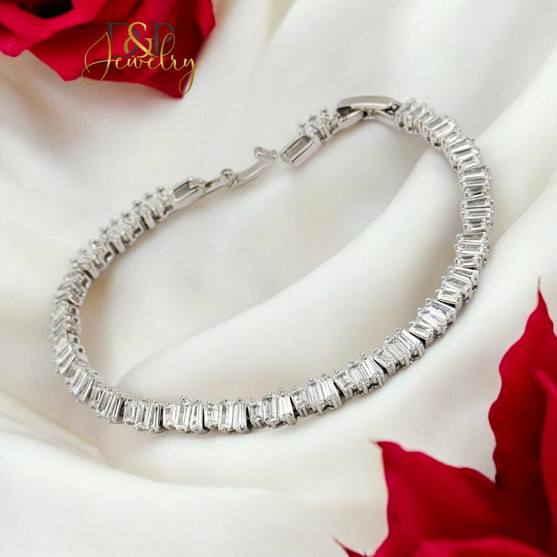 SILVER WHITE STONES BRACELET BR701