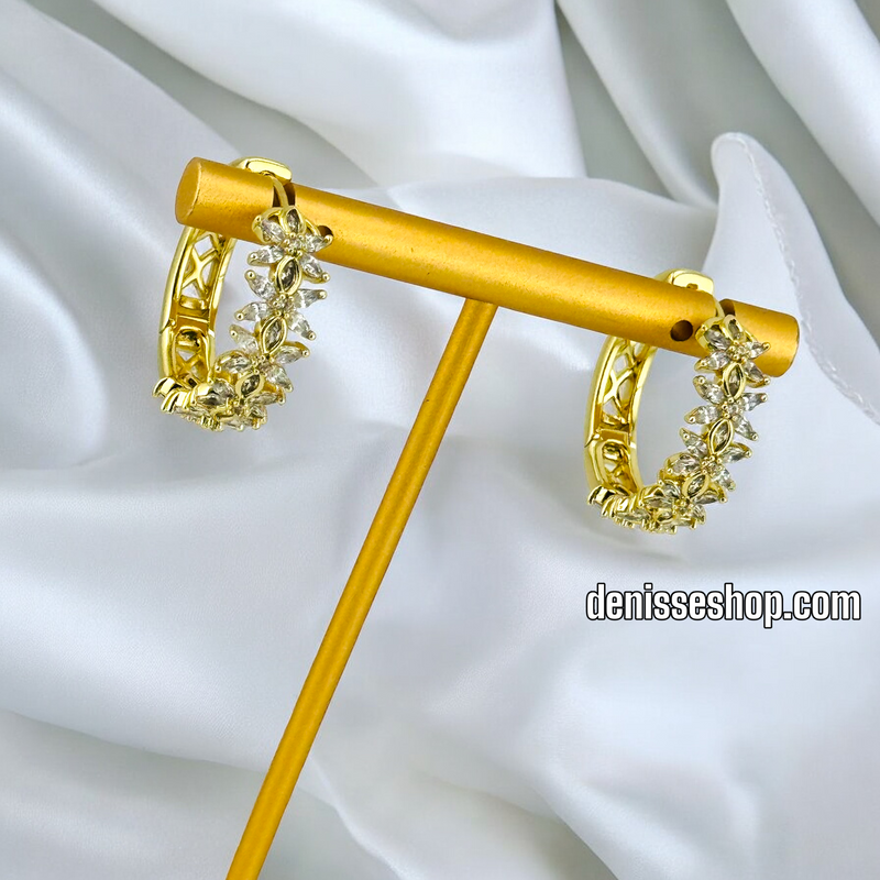 14K GOLD WHITE STONE FLOWER DESIGN HOOP EARRING HP486